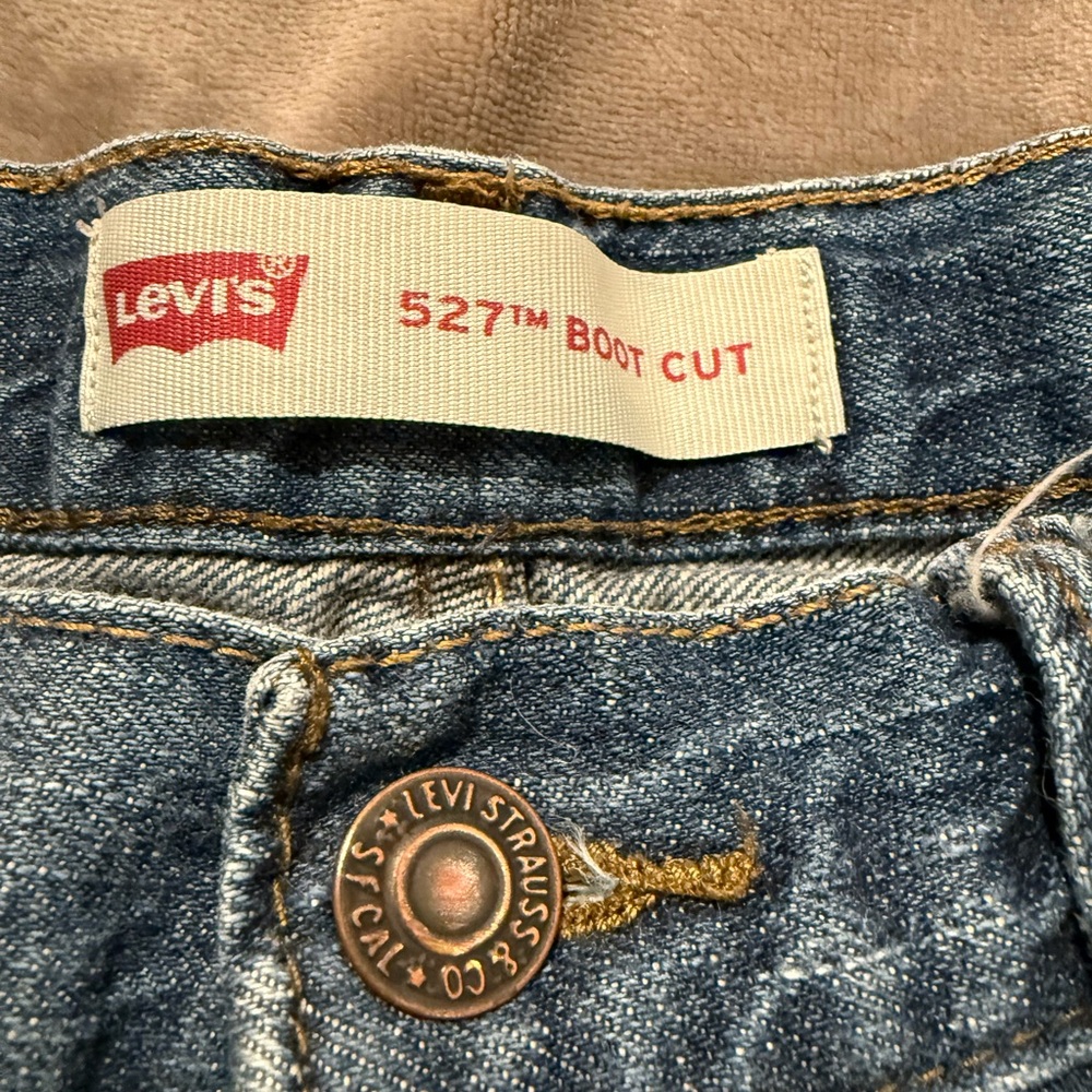 Levi's  Blue Jean Shorts - Picture 5 of 7